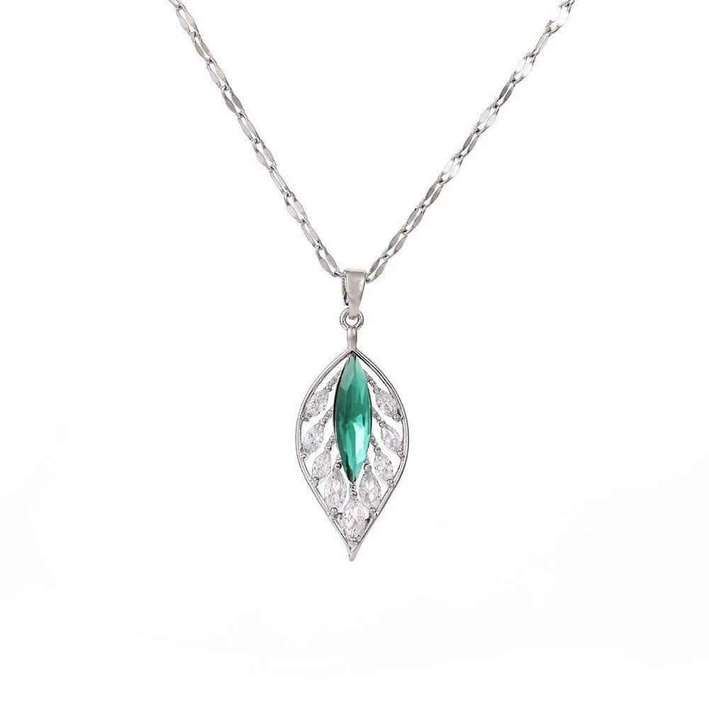 Women's Cute Dream Moon Necklace Versatile Design Jewelry - Image 4